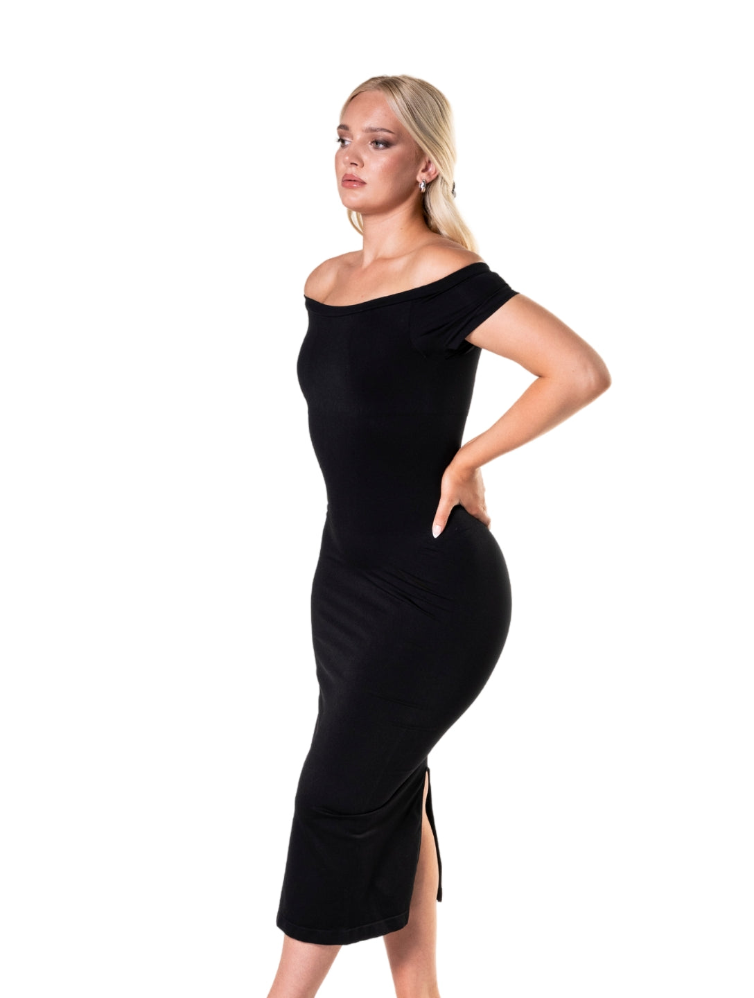 Robe moulante à épaules dénudées avec fente intégrée (gainante)